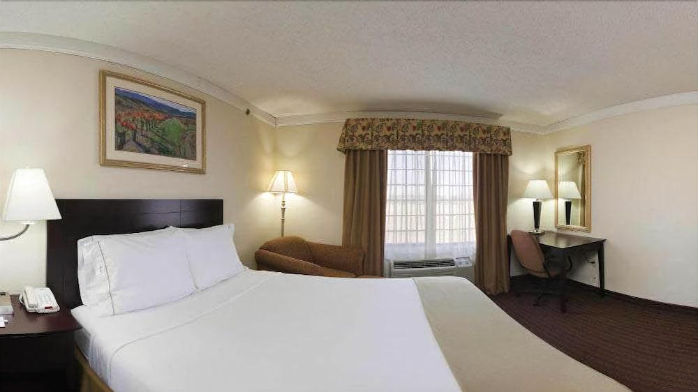 Holiday Inn Express Hotel & Suites Plainview By Ihg Εξωτερικό φωτογραφία