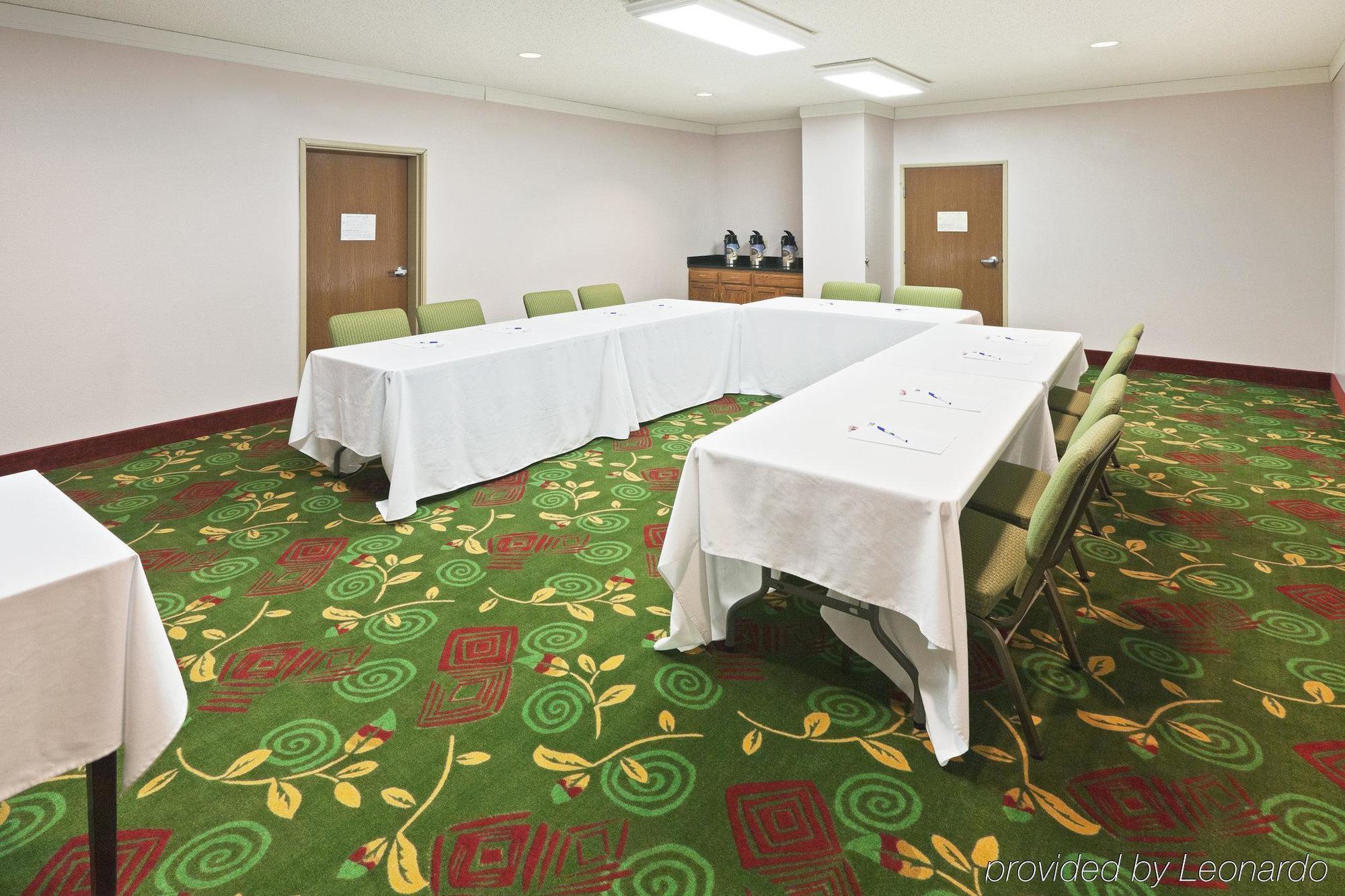 Holiday Inn Express Hotel & Suites Plainview By Ihg Ανέσεις φωτογραφία