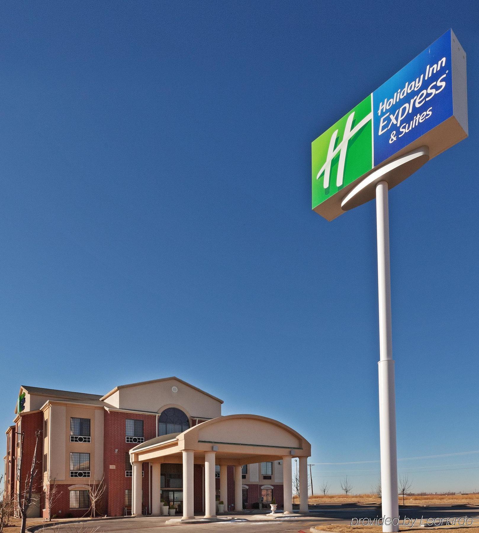 Holiday Inn Express Hotel & Suites Plainview By Ihg Εξωτερικό φωτογραφία